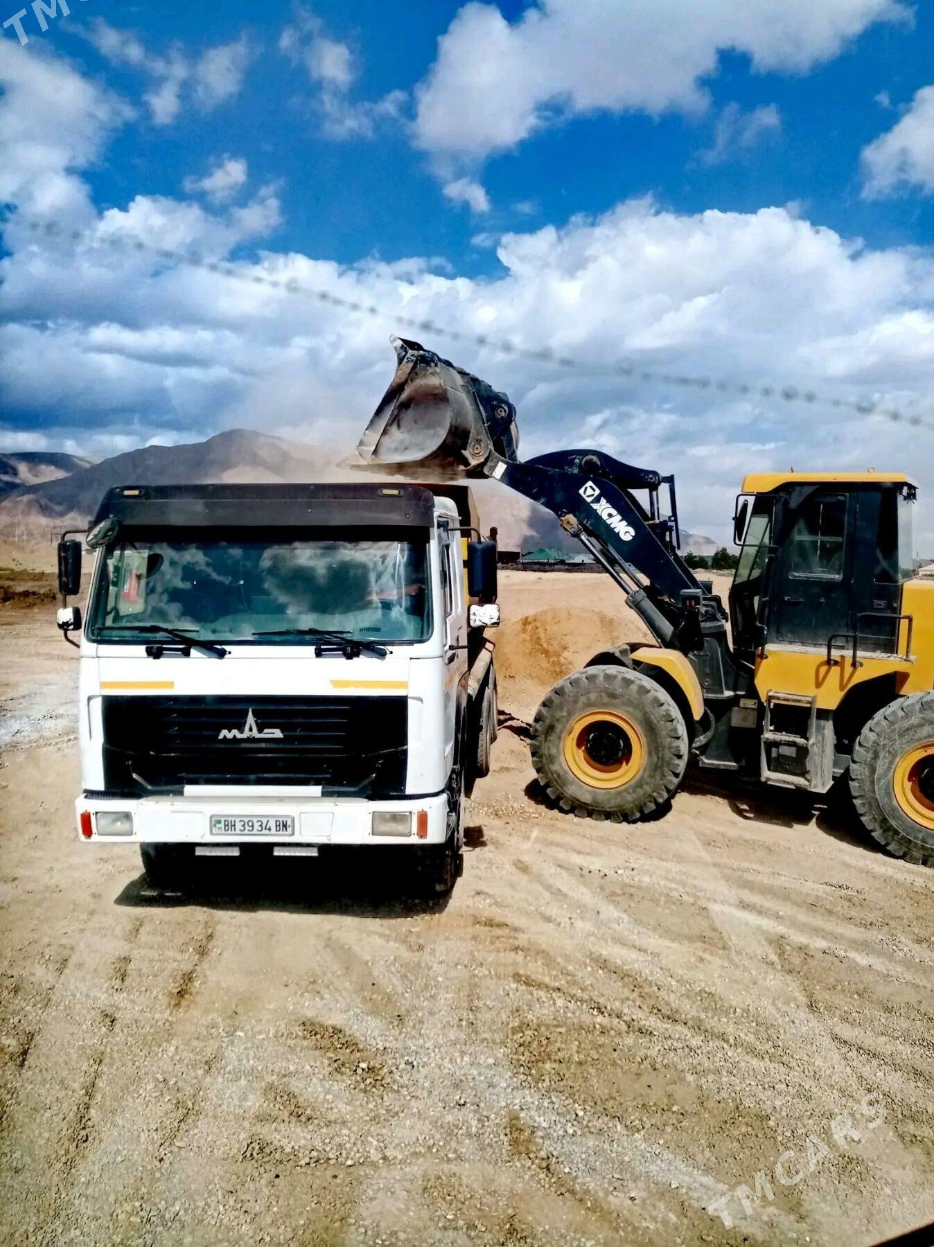 Howo Sinotruk 2012 - 380 000 TMT - Balkanabat - img 2