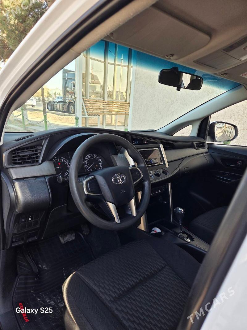 Toyota Innova 2021 - 250 000 TMT - Мары - img 5