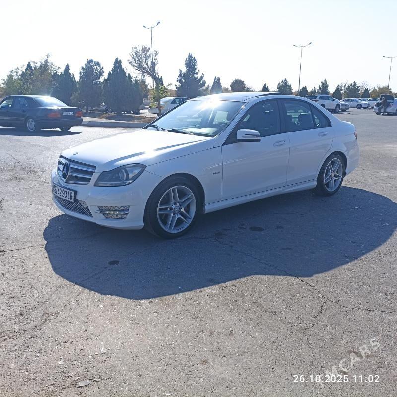 Mercedes-Benz C-Class 2012 - 165 000 TMT - Туркменабат - img 1