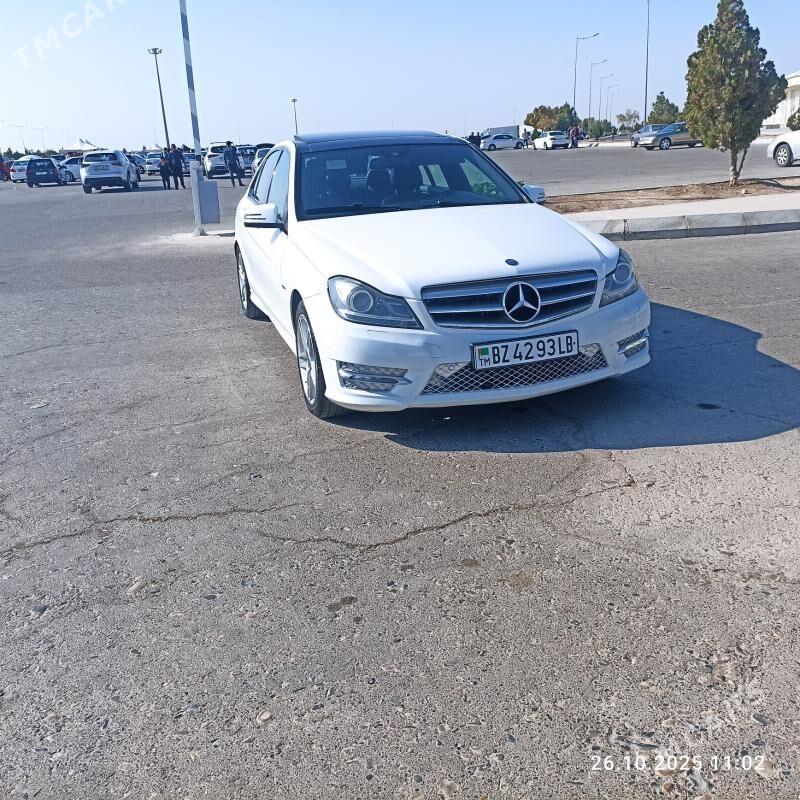 Mercedes-Benz C-Class 2012 - 165 000 TMT - Туркменабат - img 7
