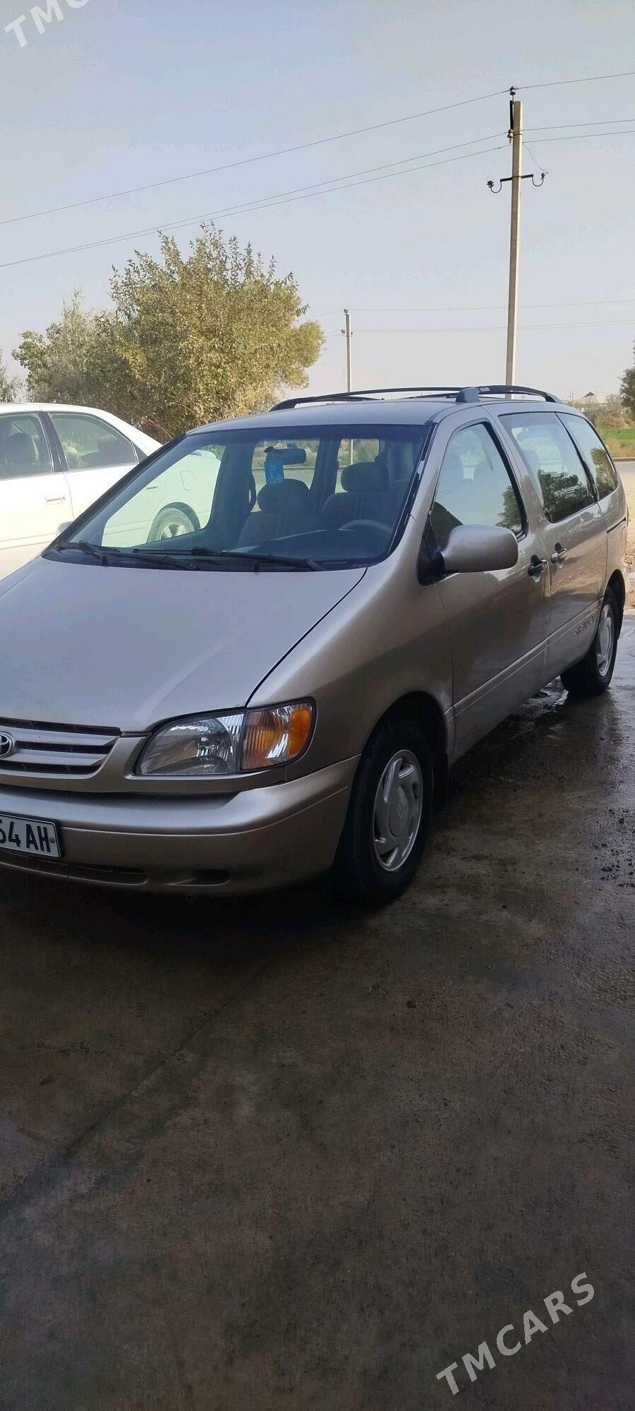 Toyota Sienna 2000 - 145 000 TMT - Бабадайхан - img 2