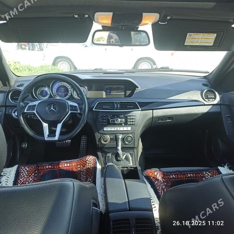 Mercedes-Benz C-Class 2012 - 165 000 TMT - Туркменабат - img 6