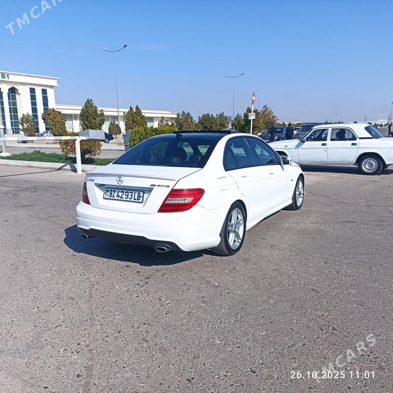 Mercedes-Benz C-Class 2012 - 165 000 TMT - Туркменабат - img 3