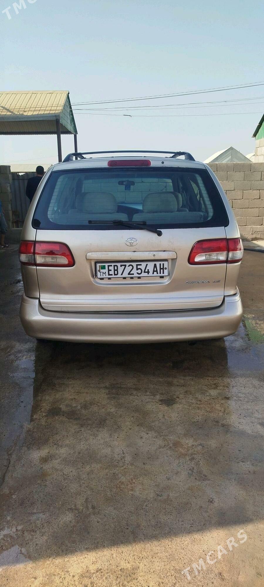 Toyota Sienna 2000 - 145 000 TMT - Бабадайхан - img 4
