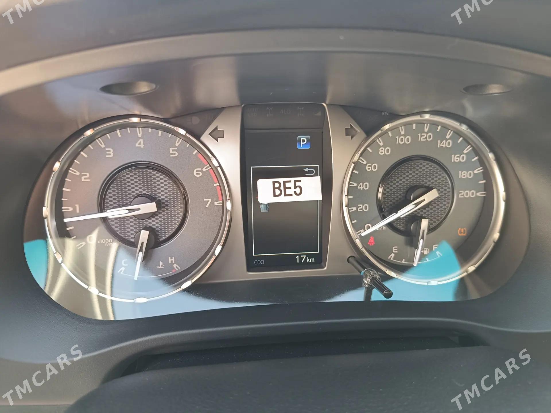Toyota Hilux 2025 - 659 000 TMT - Aşgabat - img 3