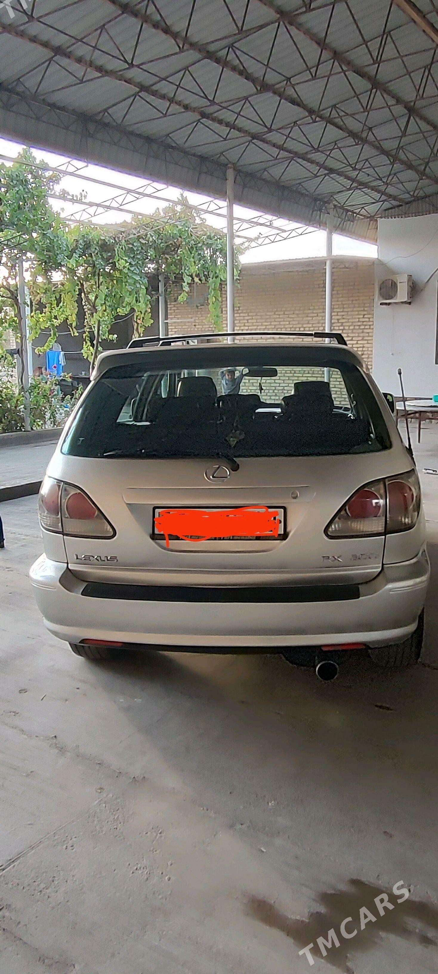 Lexus RX 300 2002 - 190 000 TMT - Сакар - img 2