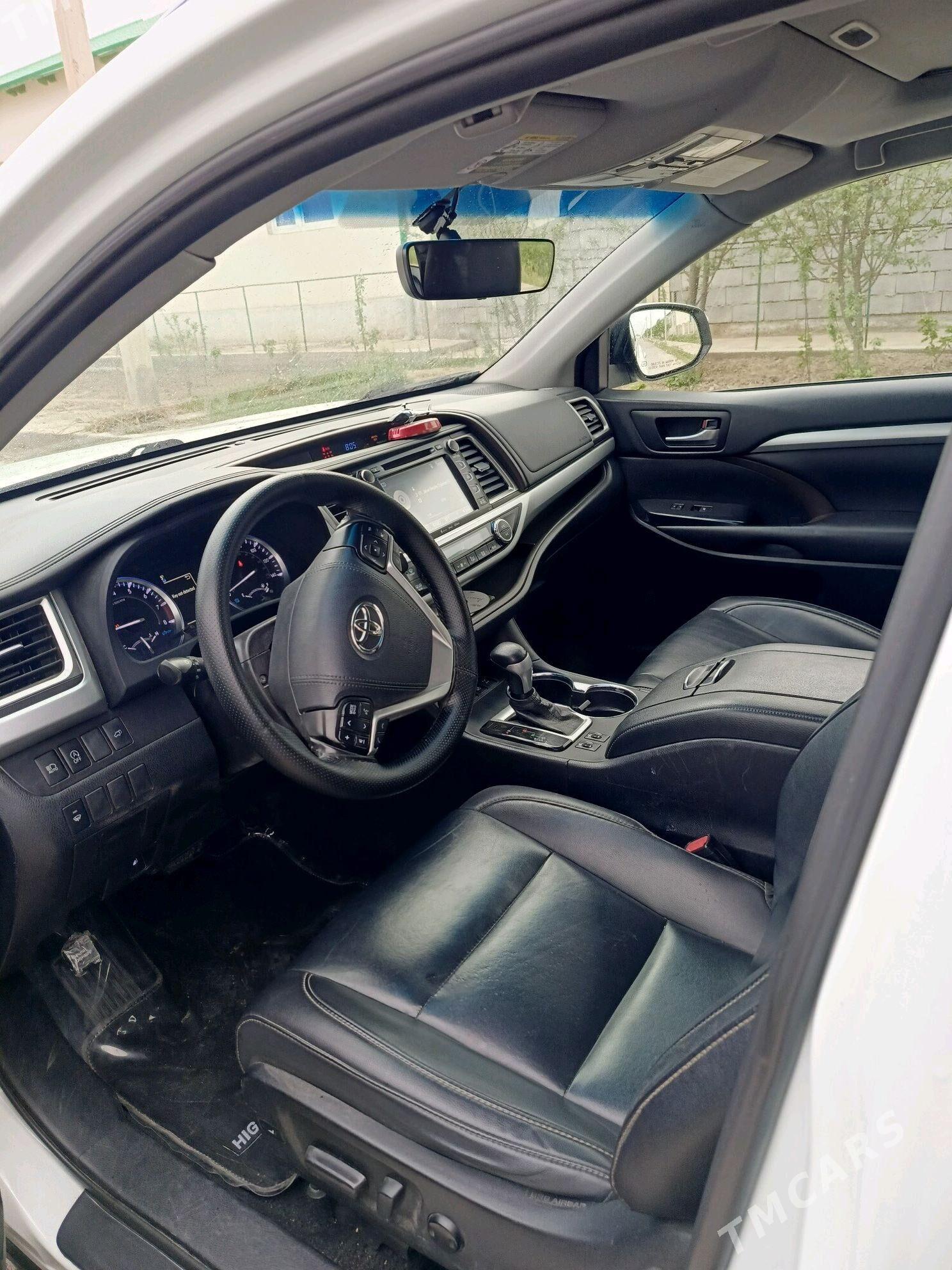 Toyota Highlander 2019 - 470 000 TMT - Туркменабат - img 1