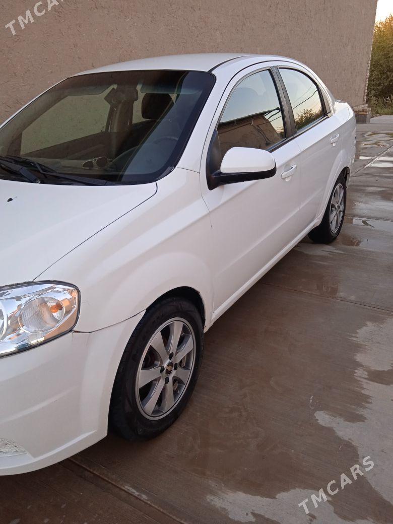 Chevrolet Aveo 2011 - 80 000 TMT - Şabat etr. - img 4