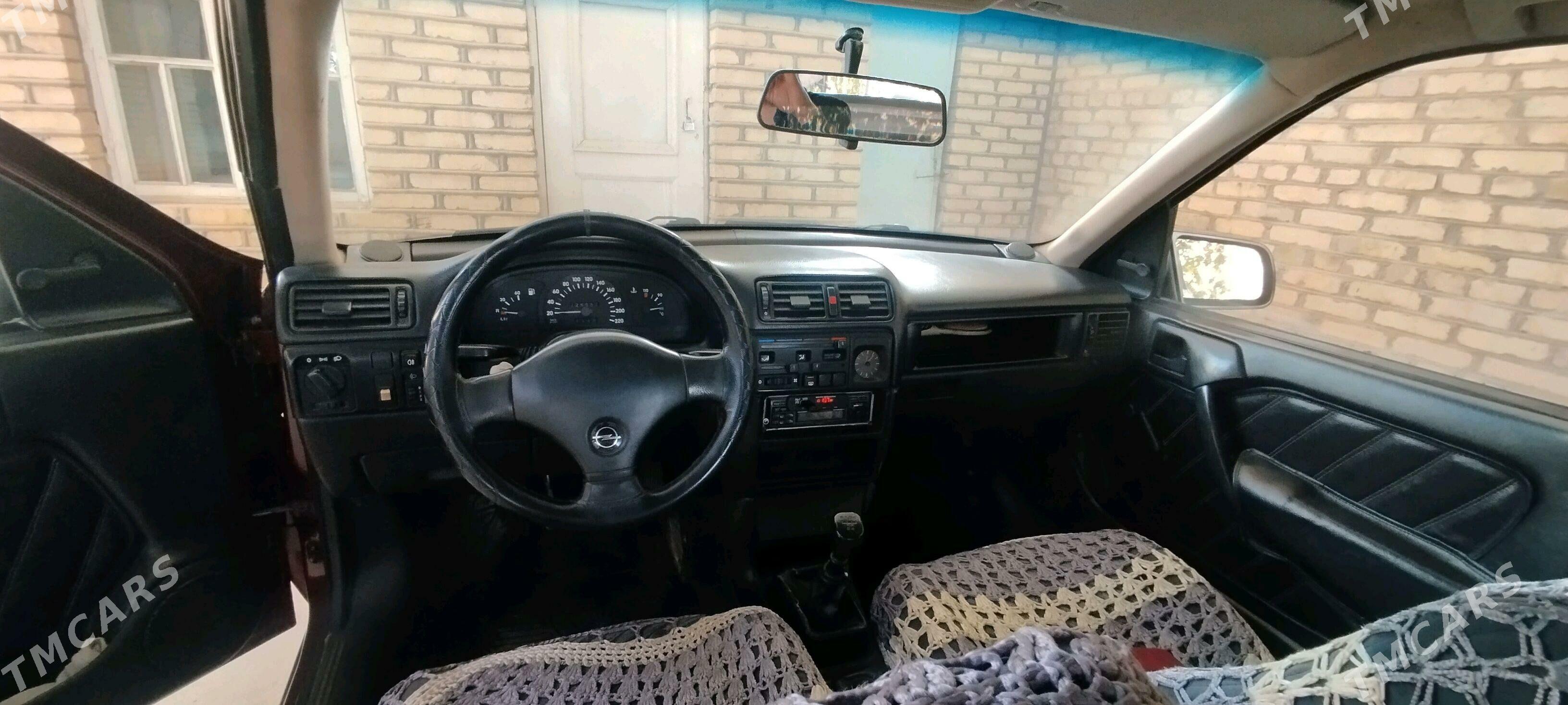 Opel Vectra 1991 - 35 000 TMT - Байрамали - img 5