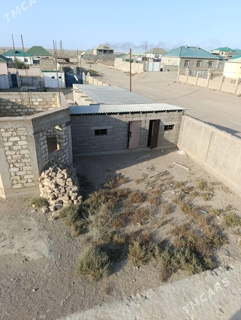 двух этажный дом - Hazar - img 2