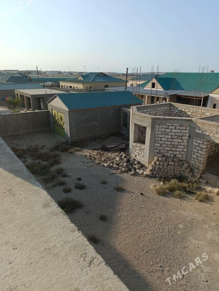 двух этажный дом - Hazar - img 1