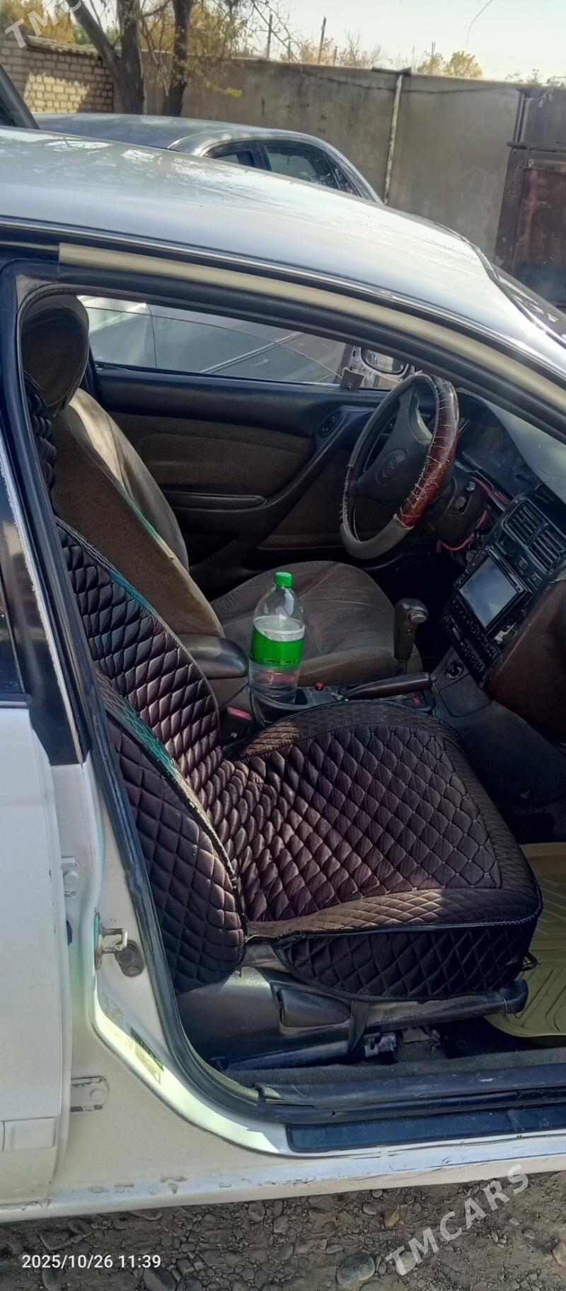 Toyota Carina 1992 - 50 000 TMT - Мары - img 4