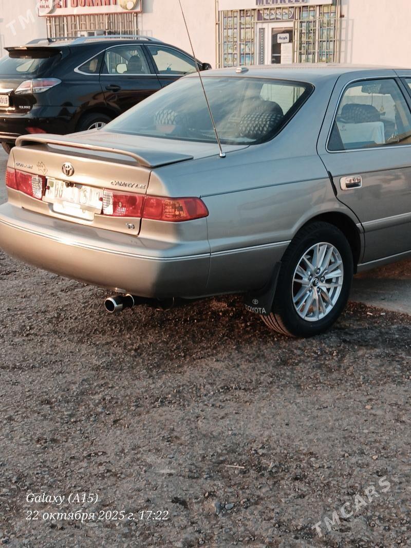 Toyota Camry 2000 - 190 000 TMT - Сейди - img 1