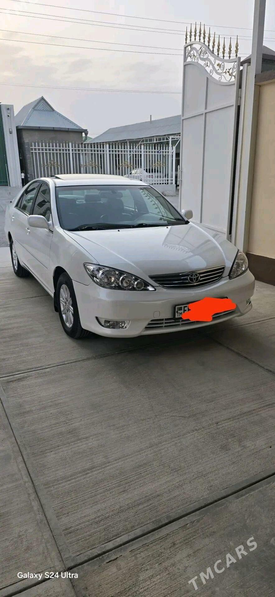 Toyota Camry 2005 - 240 000 TMT - Саят - img 2