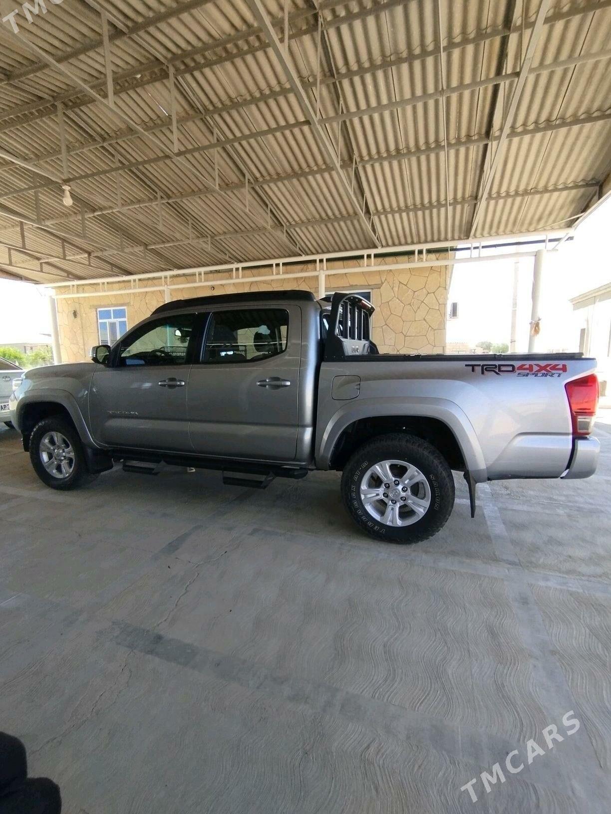 Toyota Tacoma 2016 - 400 000 TMT - Балканабат - img 2