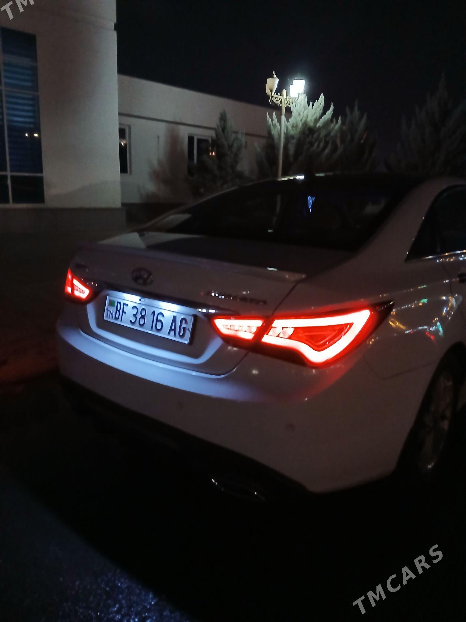 Hyundai Sonata 2010 - 175 000 TMT - Бузмеин - img 2