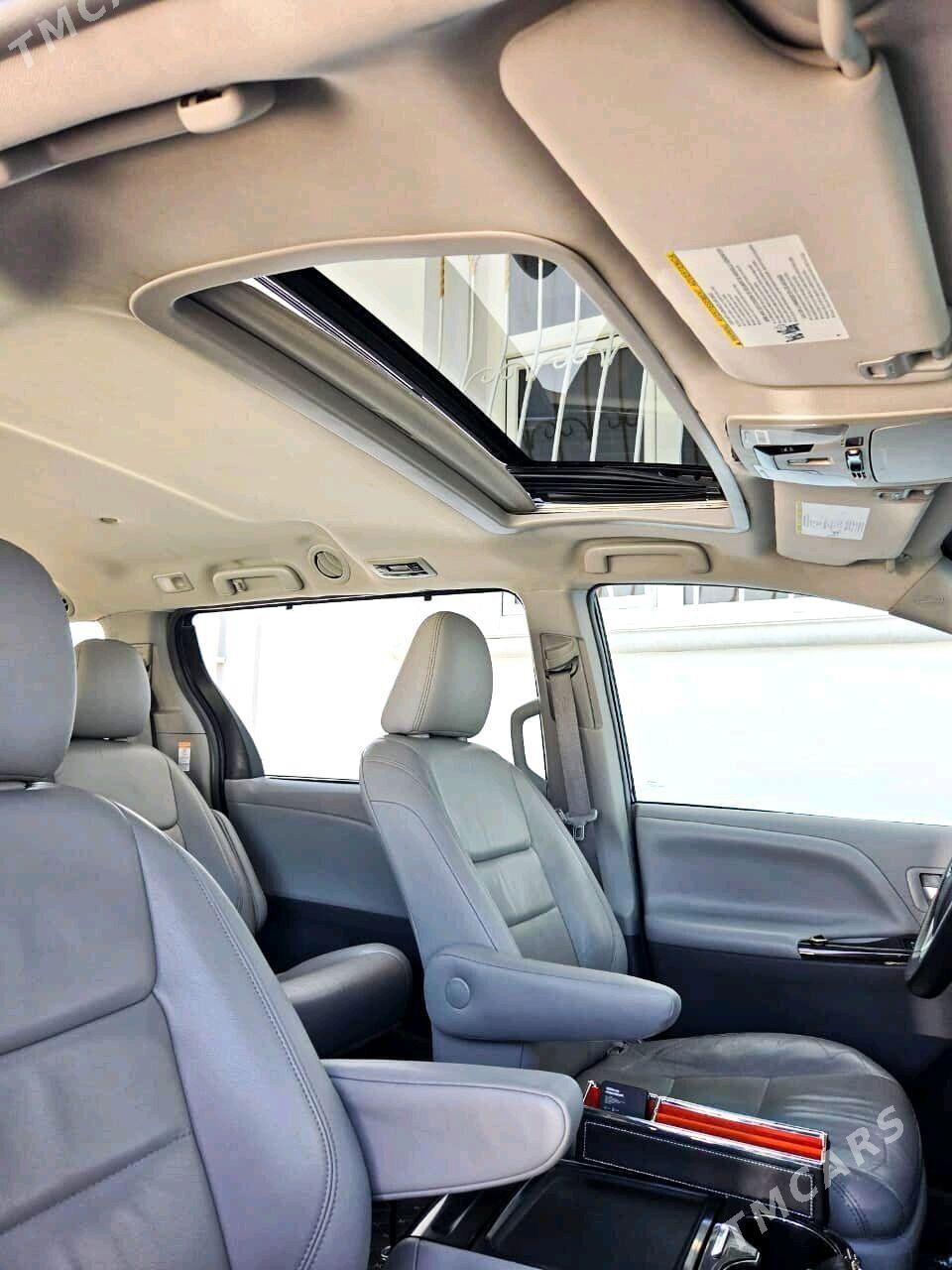 Toyota Sienna 2018 - 349 000 TMT - Ашхабад - img 2