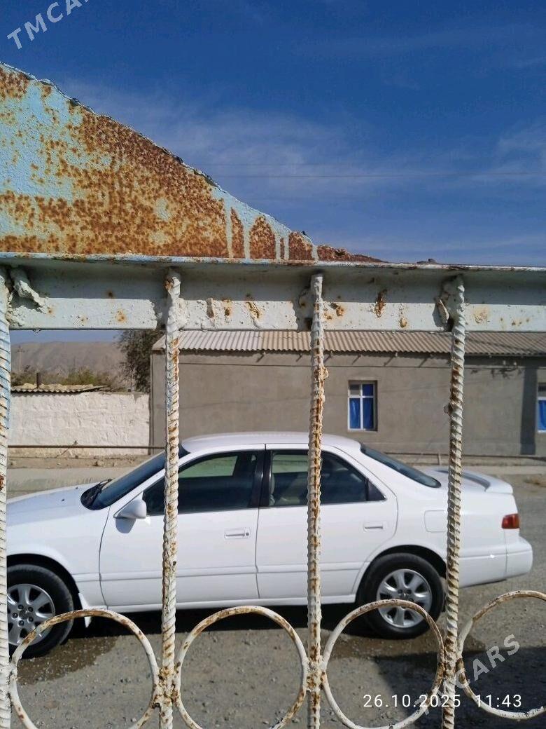 Toyota Camry 1998 - 125 000 TMT - Gyzylarbat - img 6