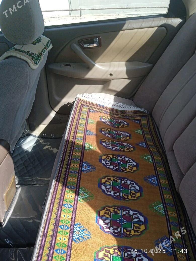 Toyota Camry 1998 - 125 000 TMT - Gyzylarbat - img 3