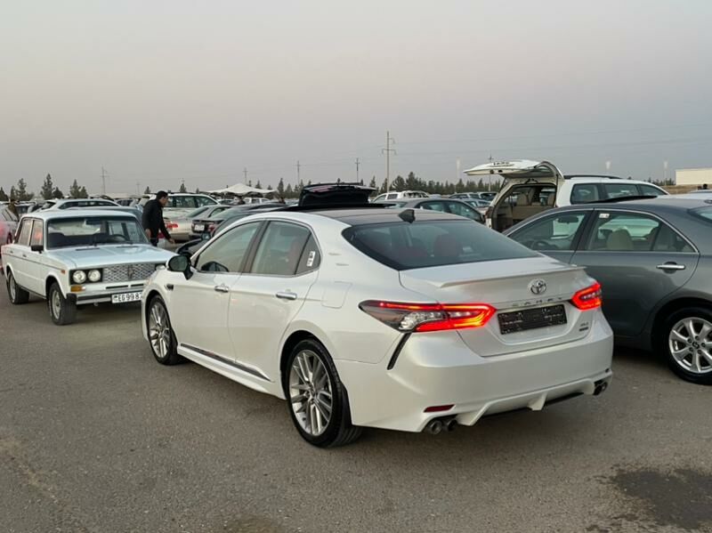 Toyota Camry 2021 - 360 000 TMT - Aşgabat - img 3