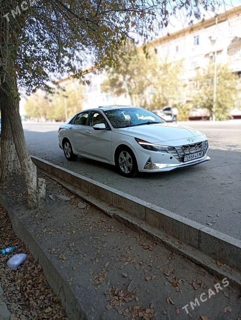 Hyundai Elantra 2022 - 235 000 TMT - Мары - img 2