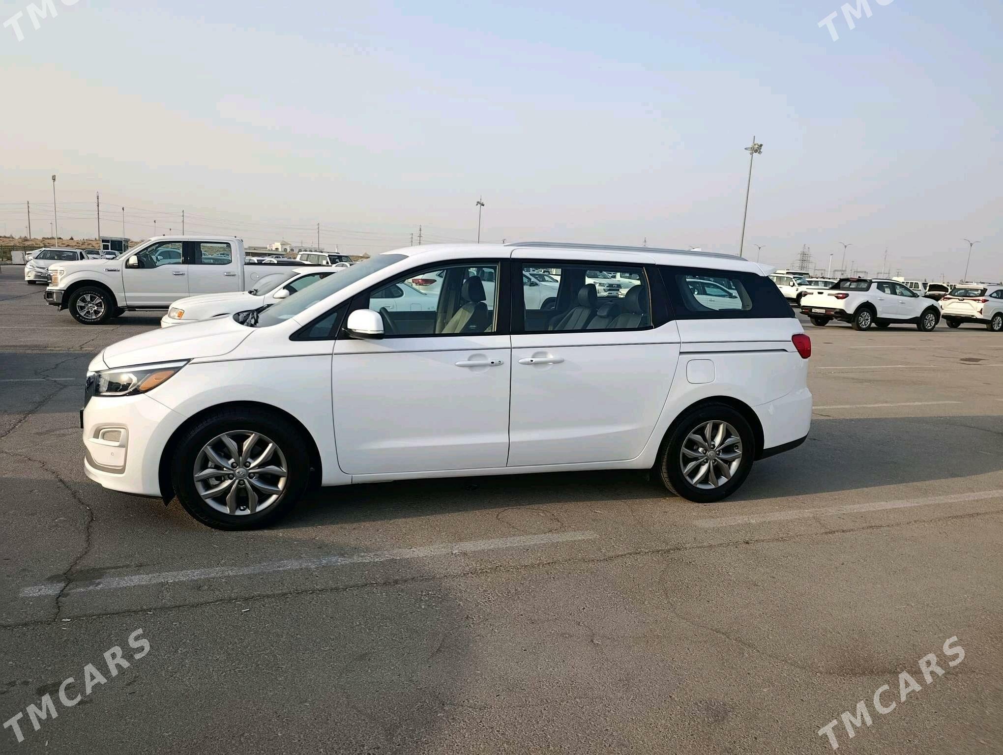 Kia Sedona 2020 - 360 000 TMT - 11 mkr - img 2