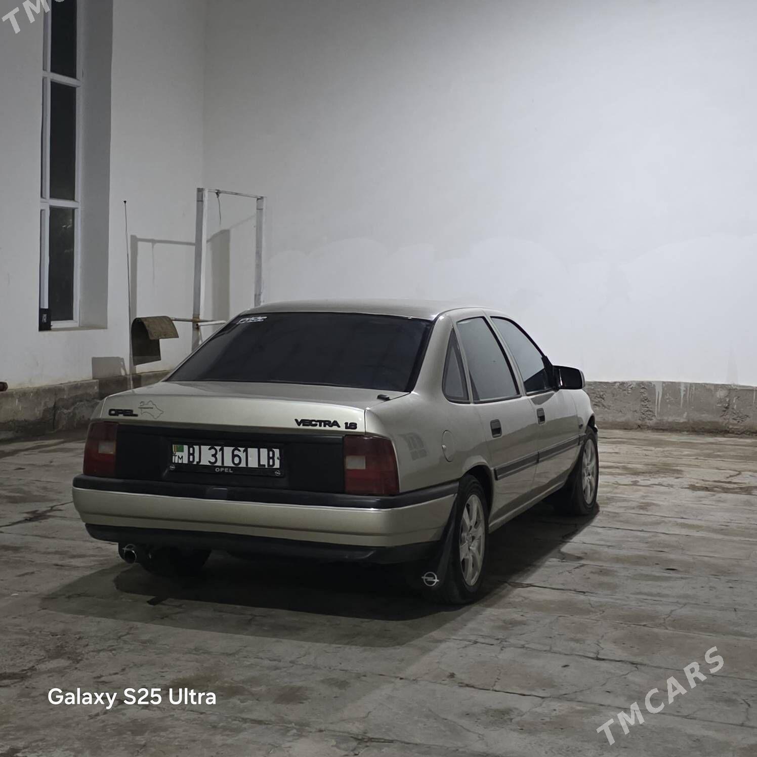 Opel Vectra 1991 - 47 000 TMT - Чарджоу - img 5