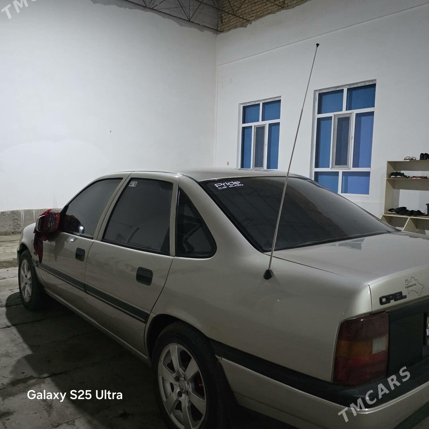 Opel Vectra 1991 - 47 000 TMT - Чарджоу - img 3