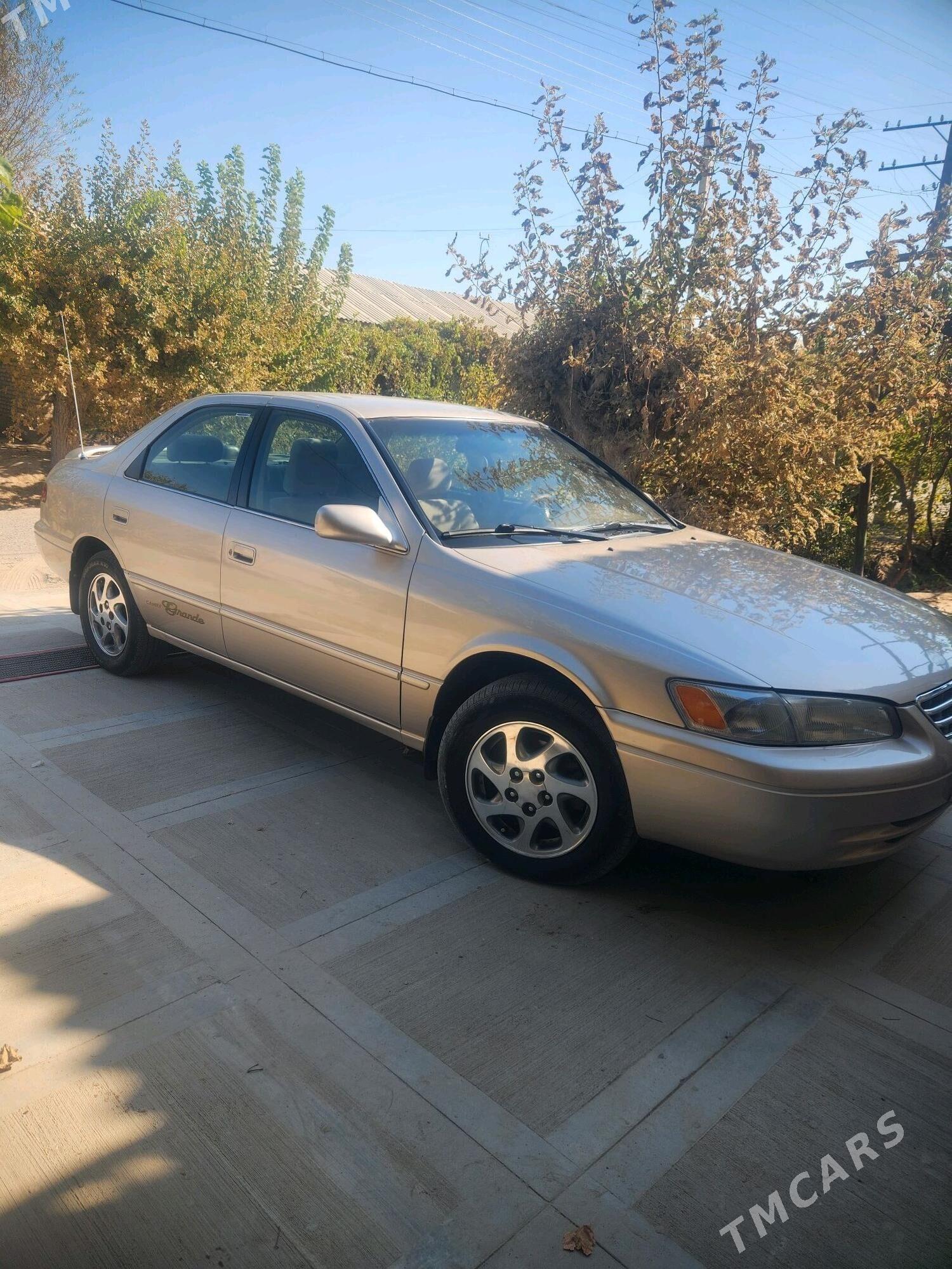 Toyota Camry 1997 - 159 000 TMT - Saýat - img 2