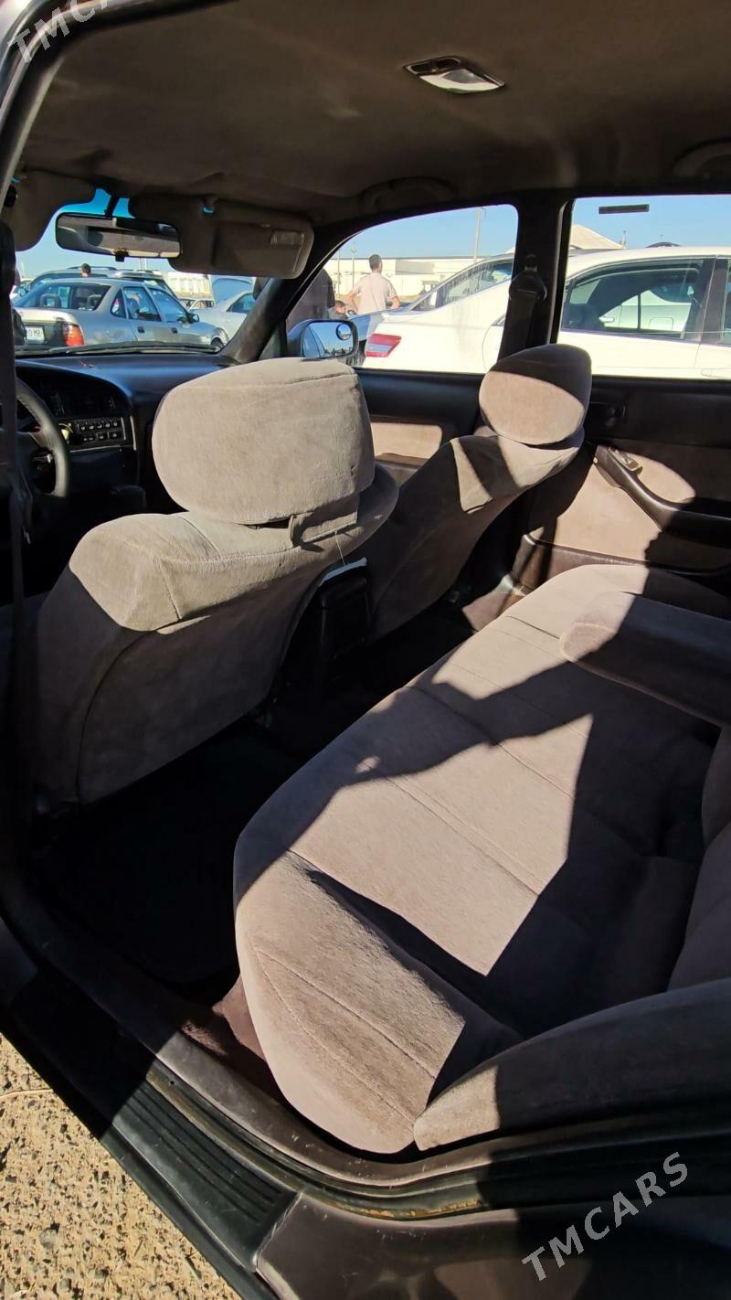 Toyota Camry 1993 - 98 000 TMT - Мары - img 5