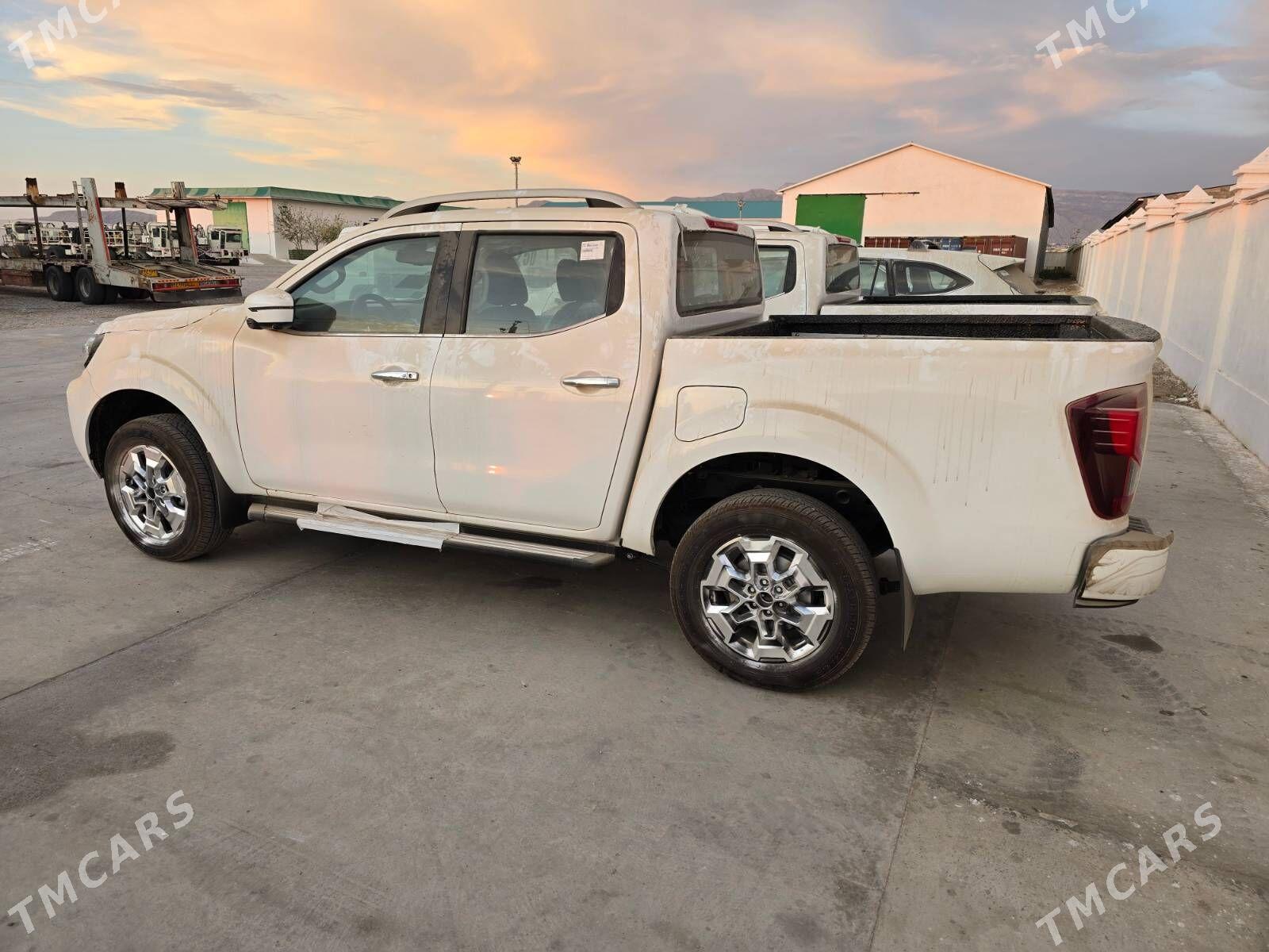 Nissan Navara 2025 - 425 000 TMT - Балканабат - img 6