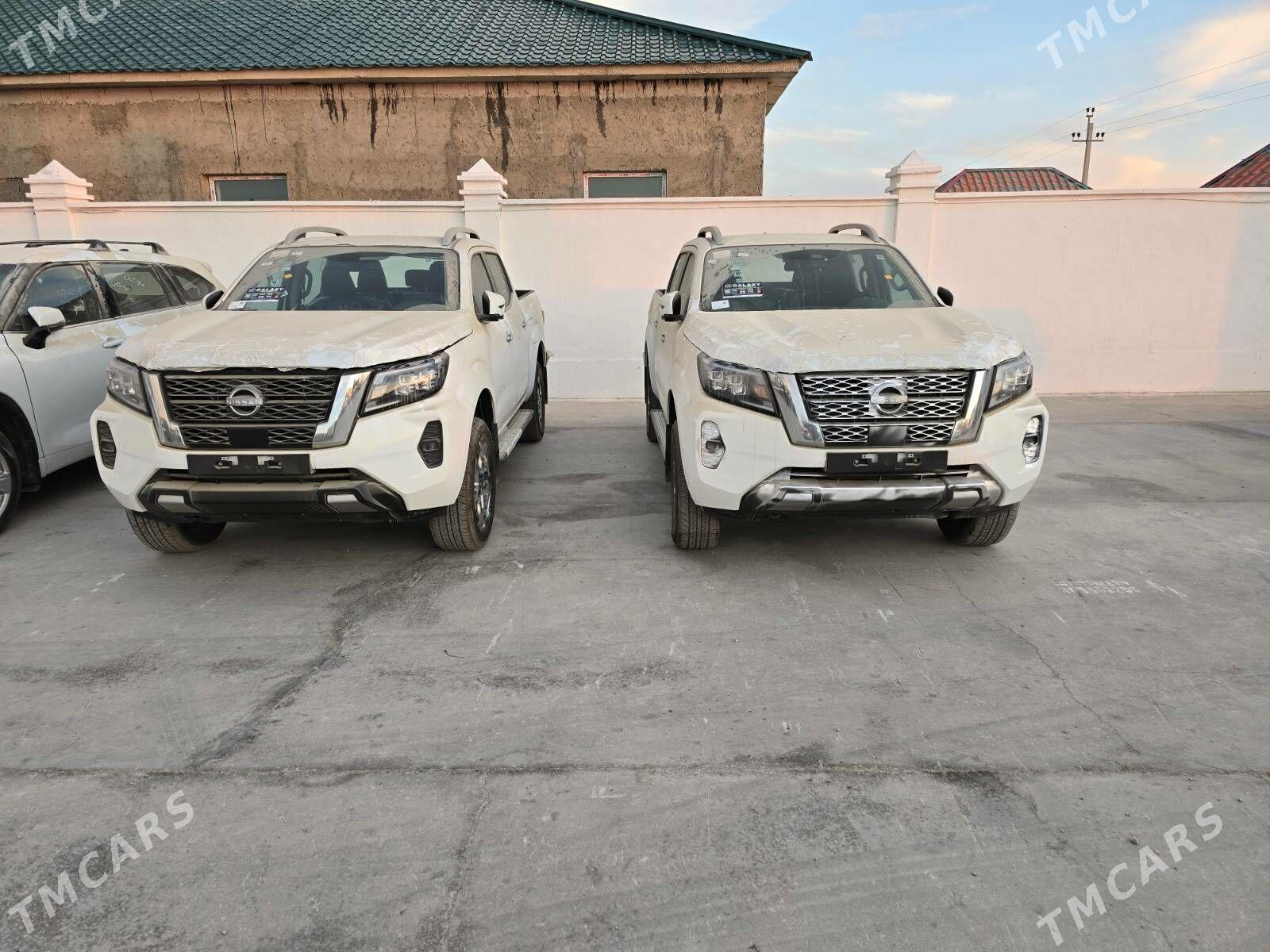 Nissan Navara 2025 - 425 000 TMT - Балканабат - img 1