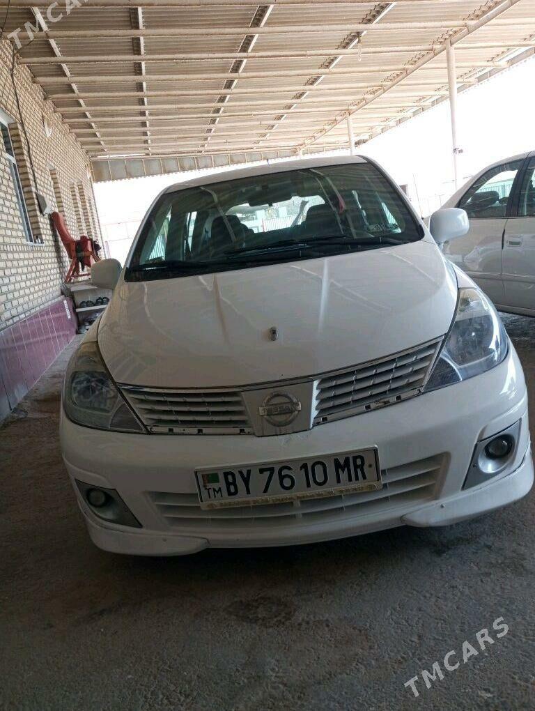 Nissan Versa 2010 - 100 000 TMT - Mary - img 3