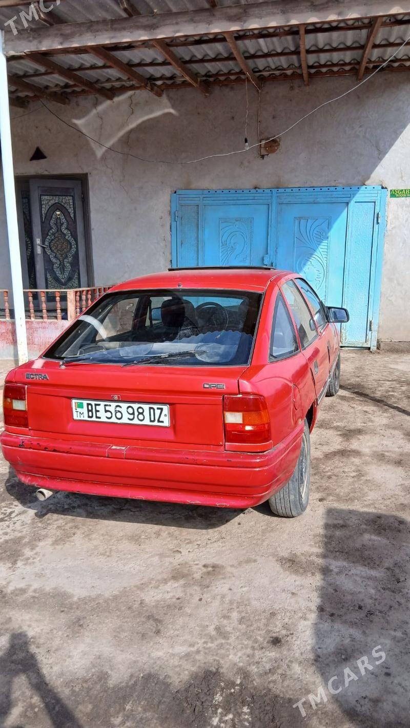 Opel Vectra 1990 - 18 000 TMT - Gubadag - img 1