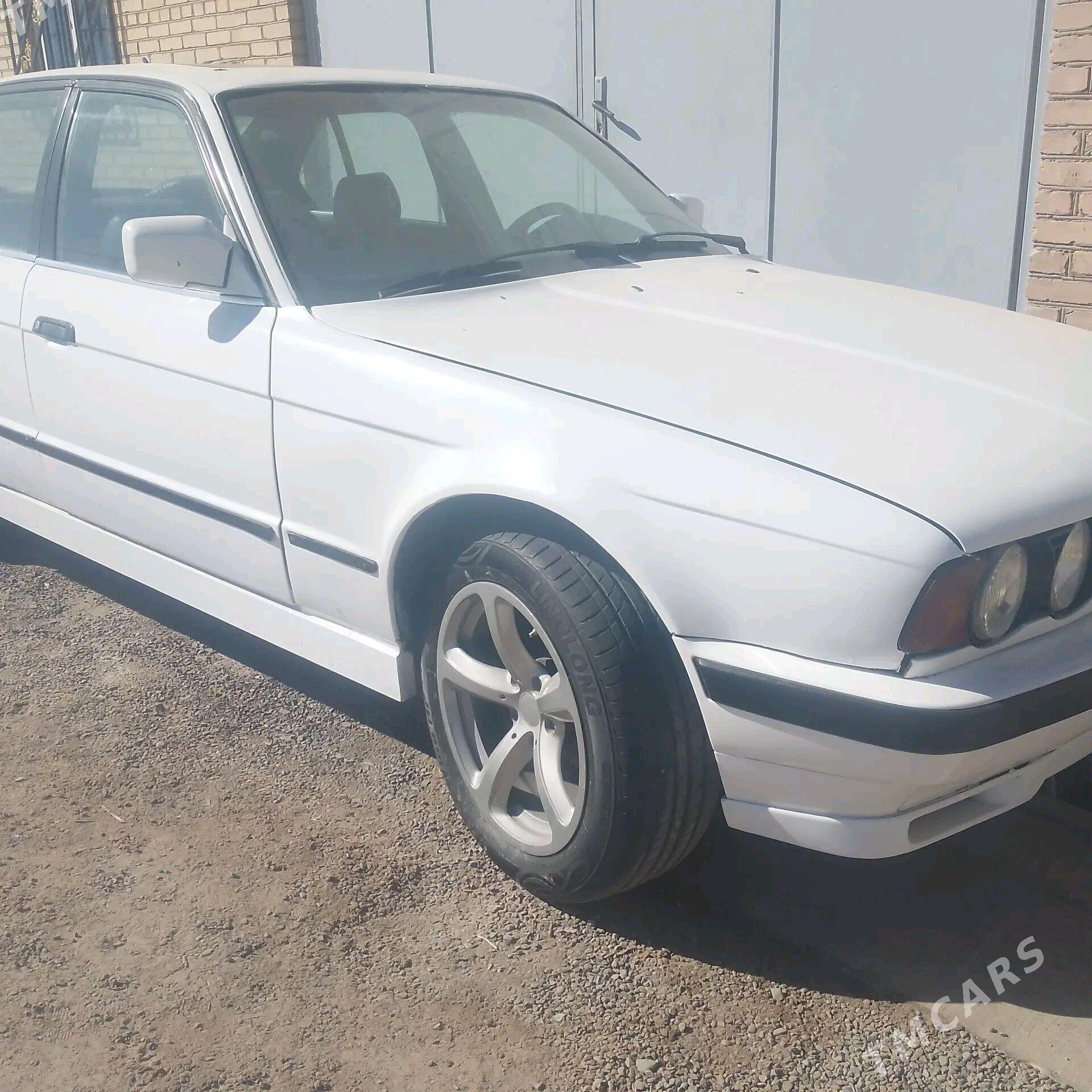 BMW 520 1992 - 30 000 TMT - Türkmenabat - img 8