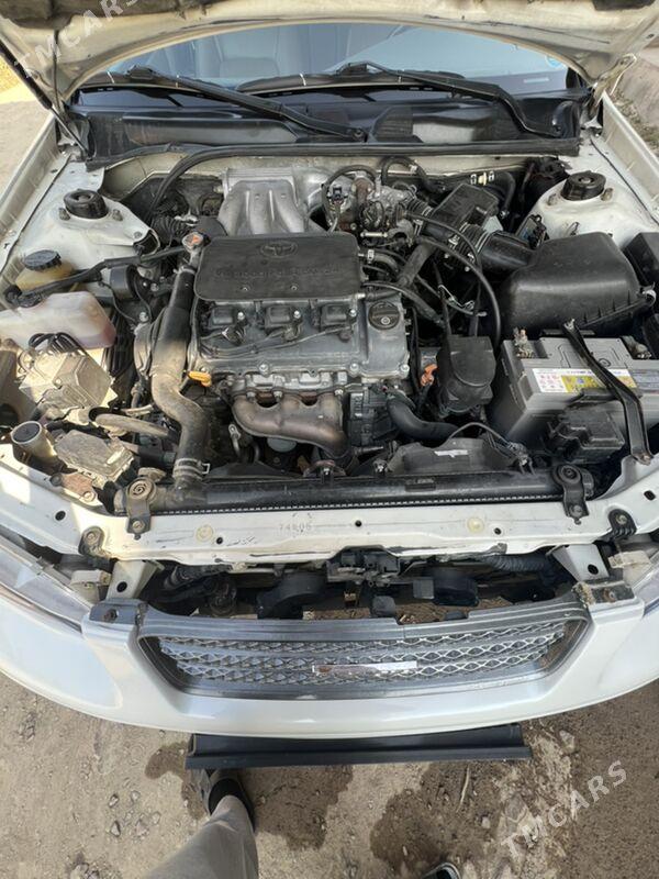 Toyota Camry 2000 - 200 000 TMT - Гурбансолтан Едже - img 2