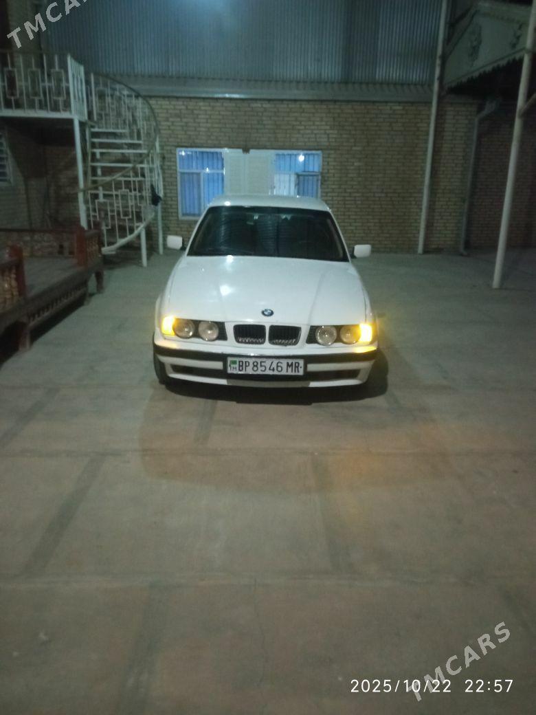BMW 525 1990 - 30 000 TMT - Мары - img 1