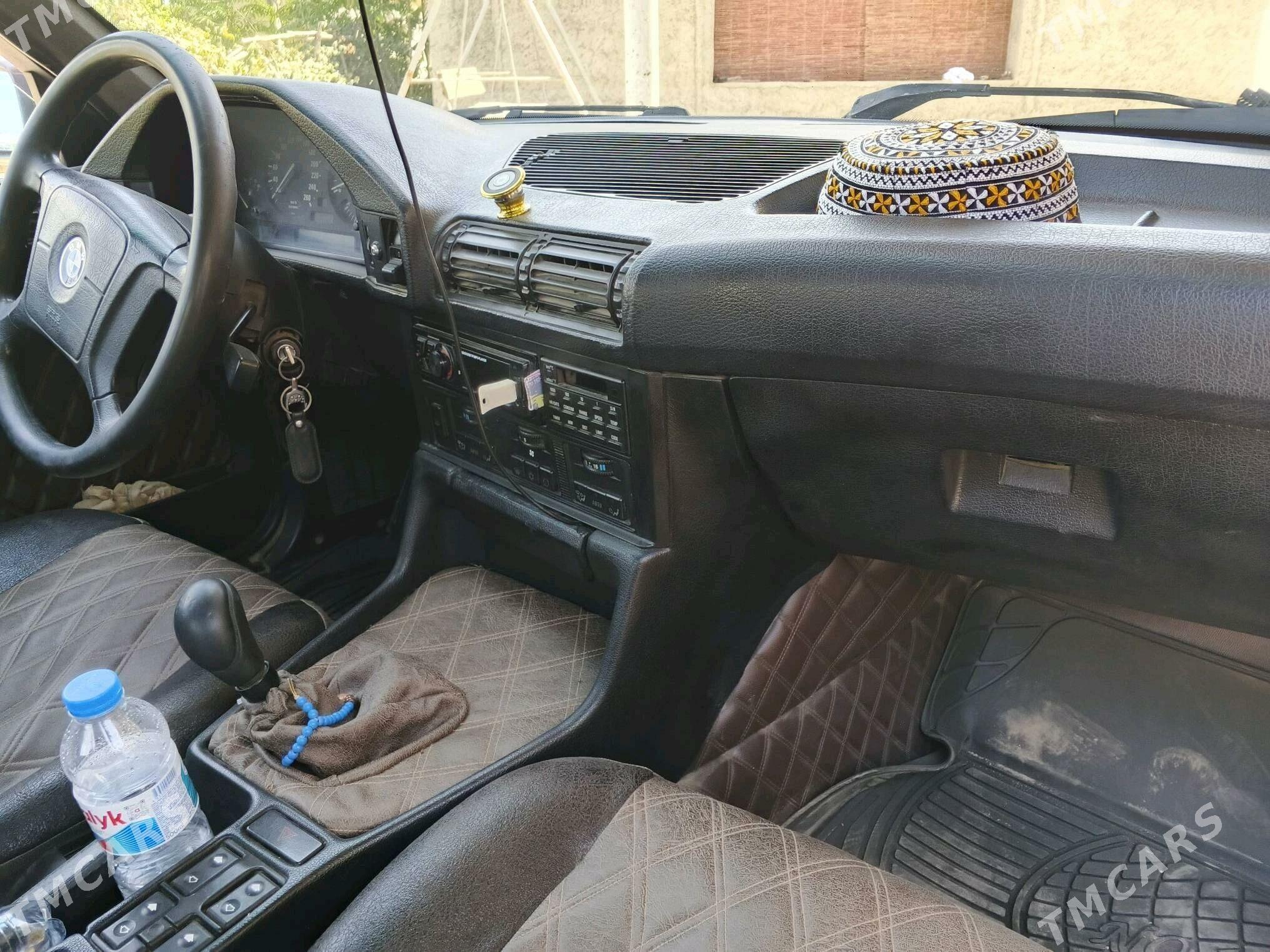 BMW 528 1988 - 45 000 TMT - Мары - img 6