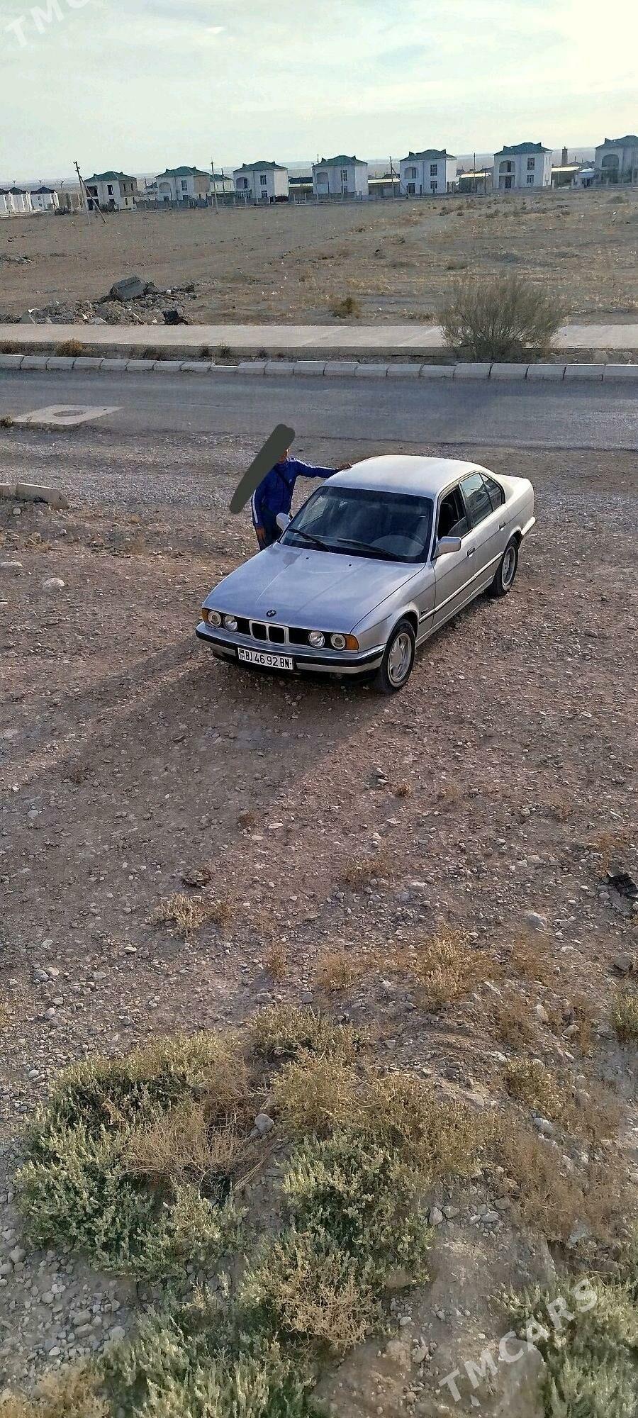 BMW E34 1993 - 38 000 TMT - Balkanabat - img 8