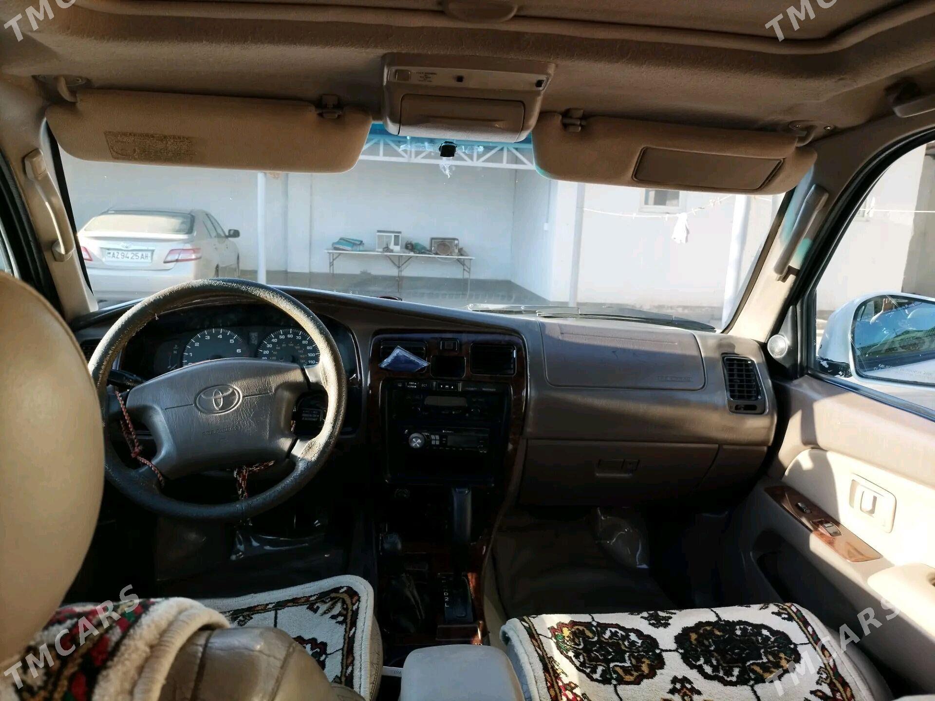 Toyota 4Runner 2000 - 140 000 TMT - Sarahs - img 10