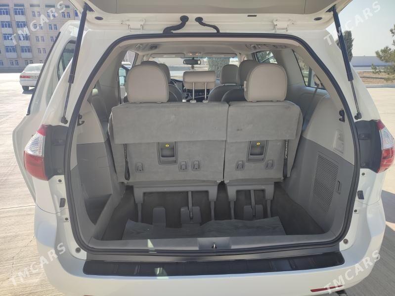 Toyota Sienna 2012 - 320 000 TMT - Туркменабат - img 2