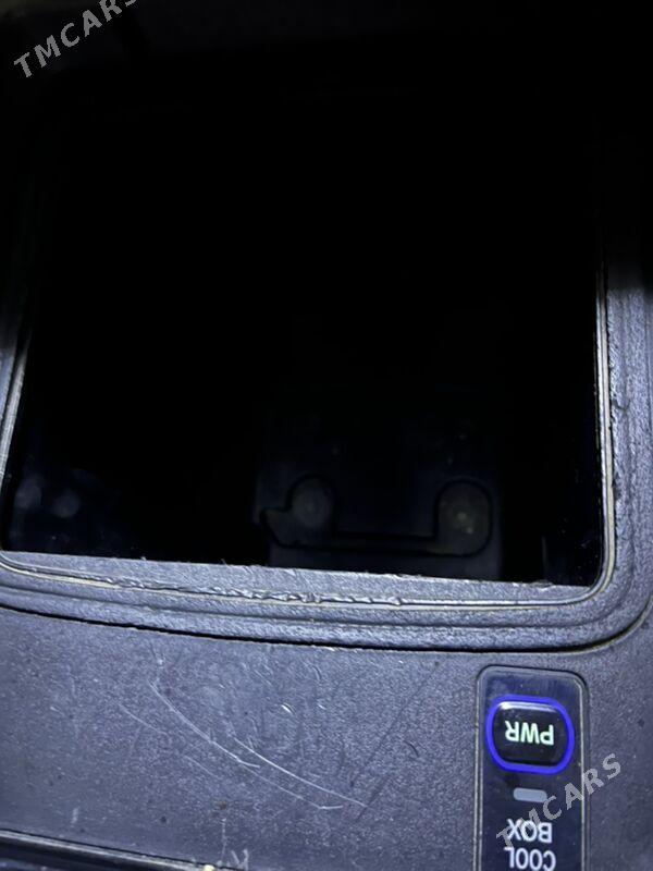 Toyota Land Cruiser Prado 2009 - 425 000 TMT - Балканабат - img 9