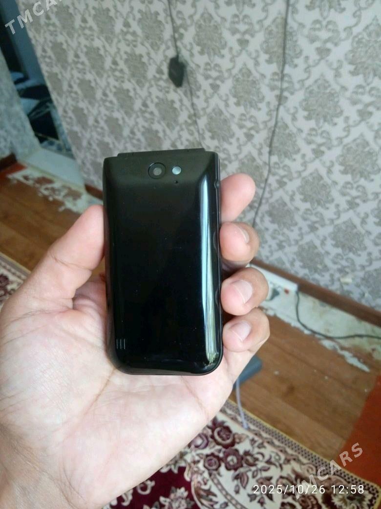 nokia 2720 flip 4G - 30 mkr - img 4