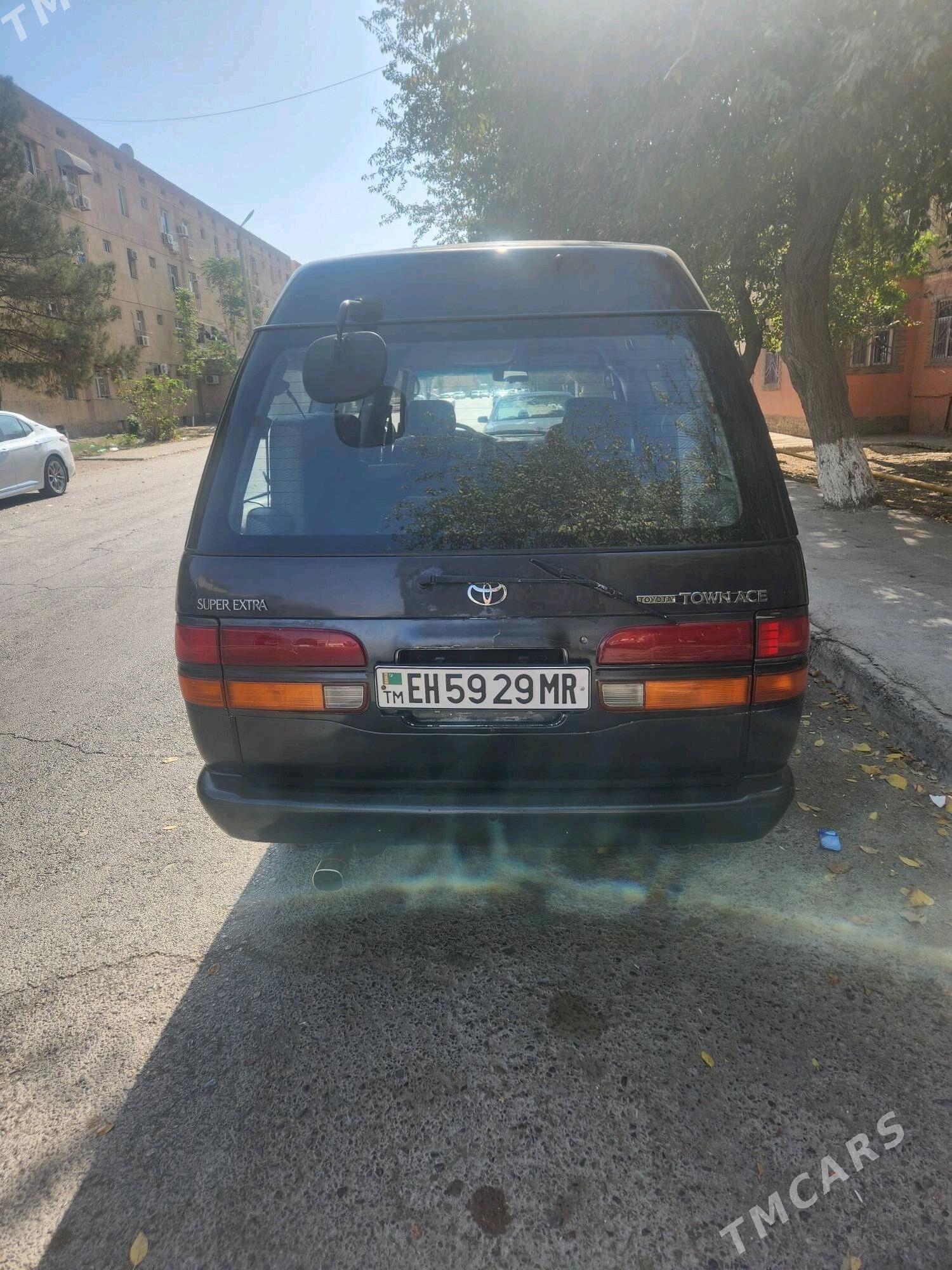 Toyota Town Ace 1992 - 65 000 TMT - Mary - img 4