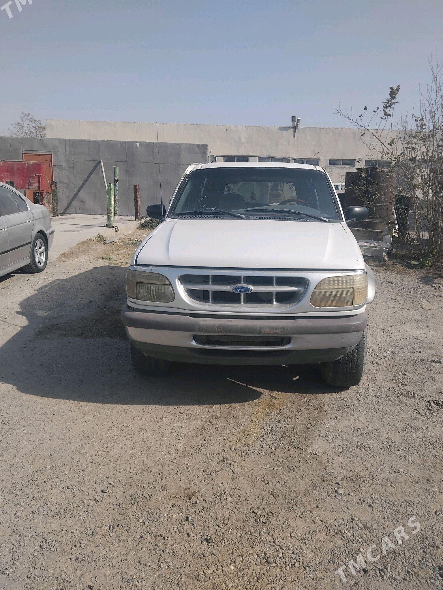 Ford E-Series 1995 - 25 000 TMT - Гёкдепе - img 2