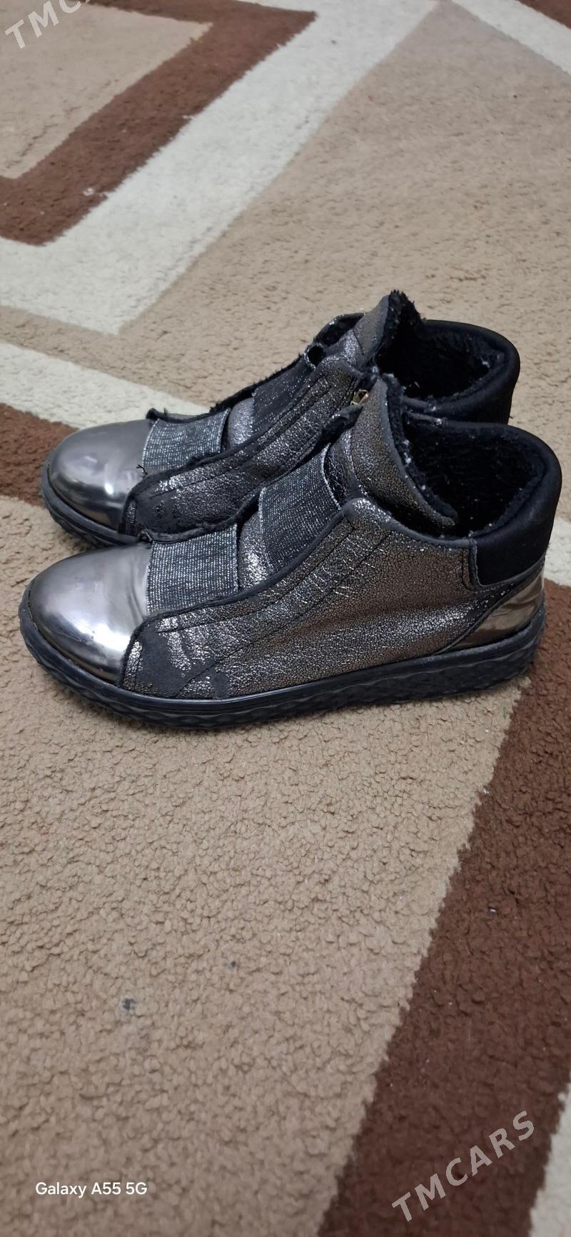 обувь б.у от 26 до 32 р - Ким район - img 5