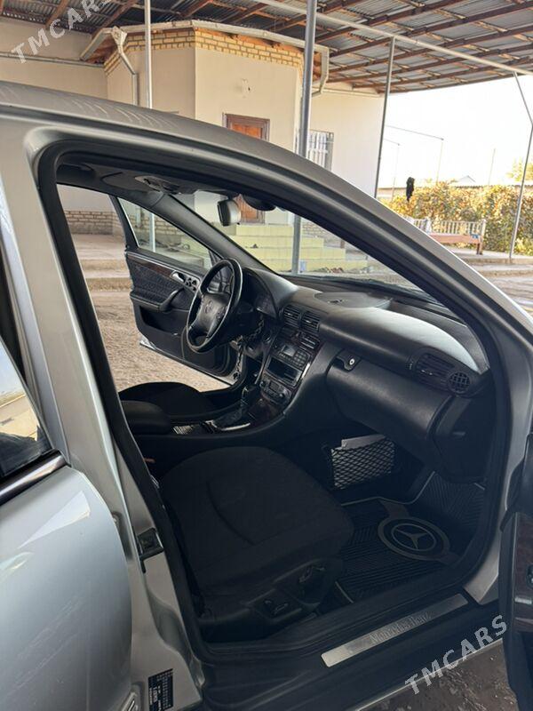 Mercedes-Benz C-Class 2002 - 140 000 TMT - Daşoguz - img 8