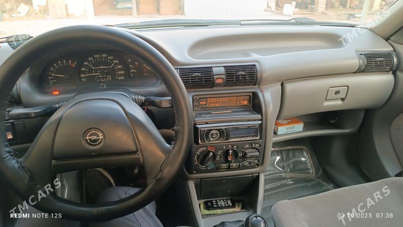 Opel Astra 1993 - 60 000 TMT - Бузмеин - img 5