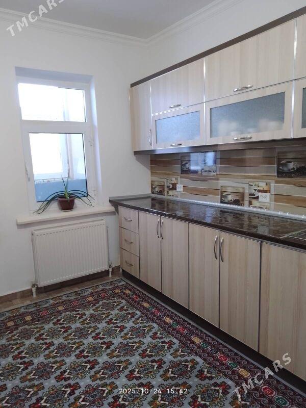 3-х комнатная микрайон срочно - Türkmenbaşy - img 3
