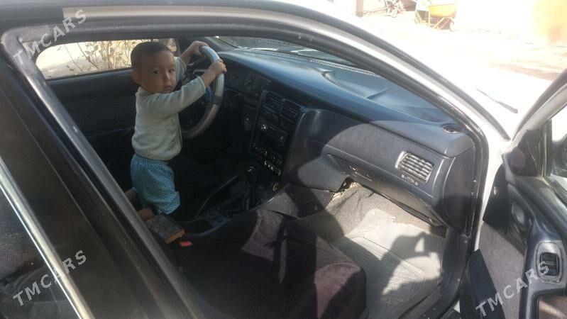 Toyota Carina 1994 - 76 000 TMT - Köneürgenç - img 6